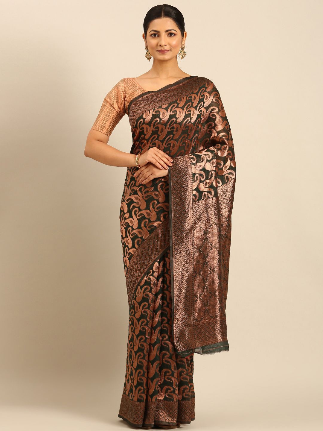 

DIVASTRI Woven Design Zari Saree With Unstitched Blouse Piece, Green
