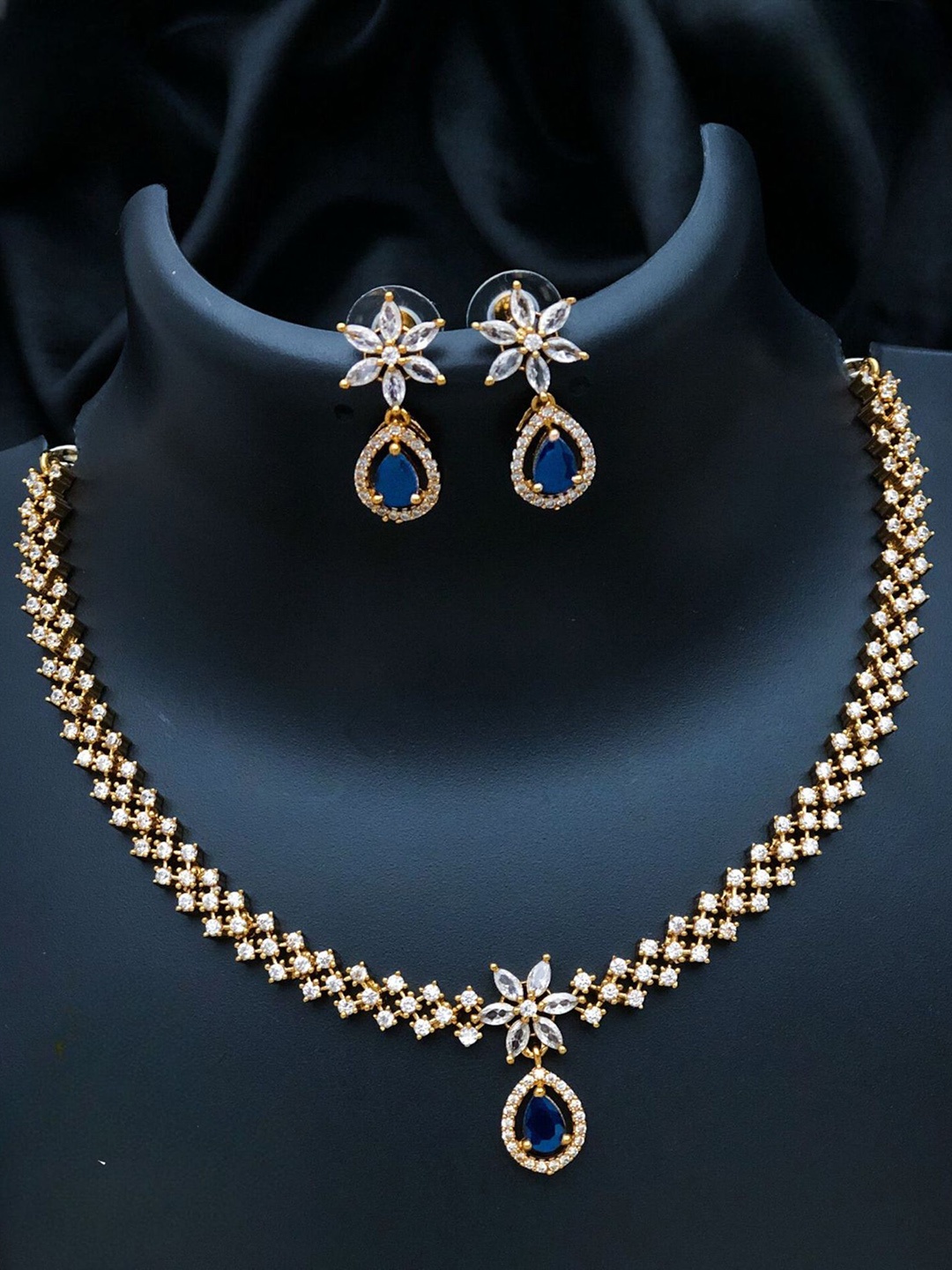 

ROFARWORD Gold-Plated Cubic Zirconia Studded Jewellery Set