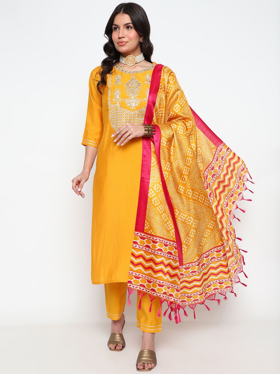 

KALINI Floral Embroidered Gotta Patti Chanderi Silk Straight Kurta With Trousers & Dupatta, Yellow