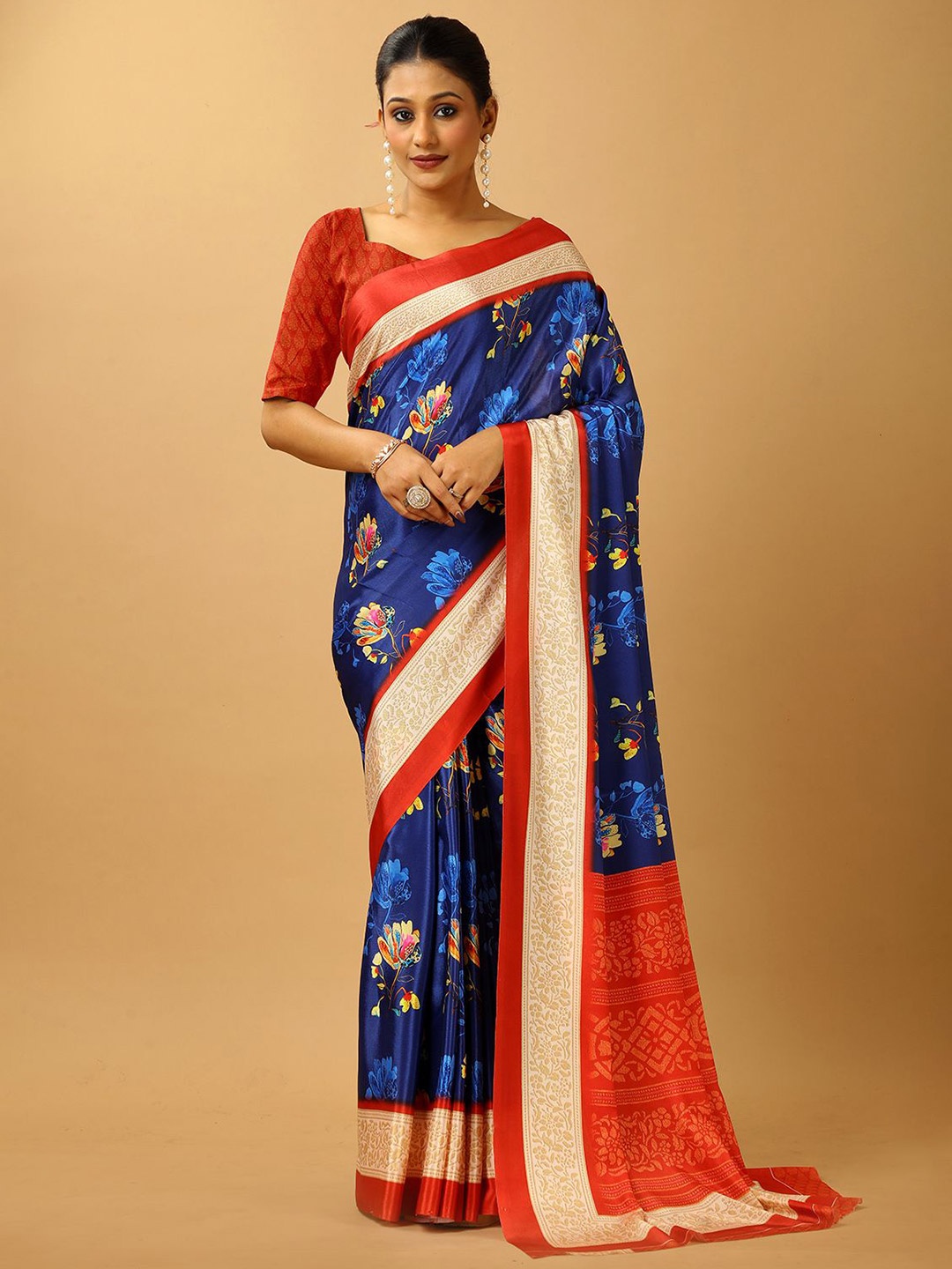 

VIRENDRA TEXTILES Floral Printed Pure Crepe Saree, Blue