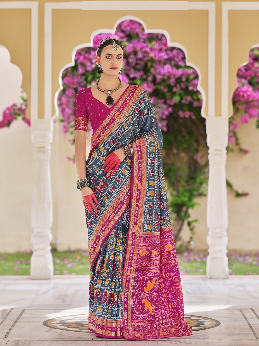 

MAHALASA Ethnic Motifs Printed Zari Pure Silk Patola Saree, Grey