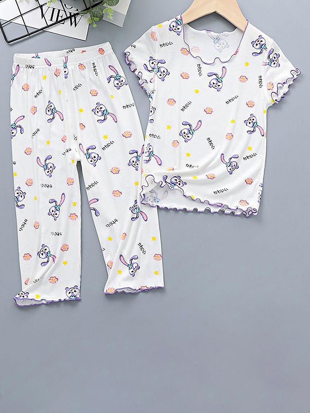

LULU & SKY Girls Printed Night suit, White