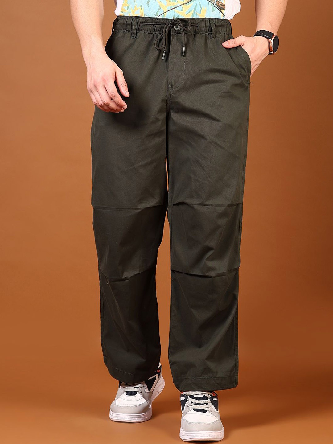 

V-Mart Men Chinos Trousers, Olive