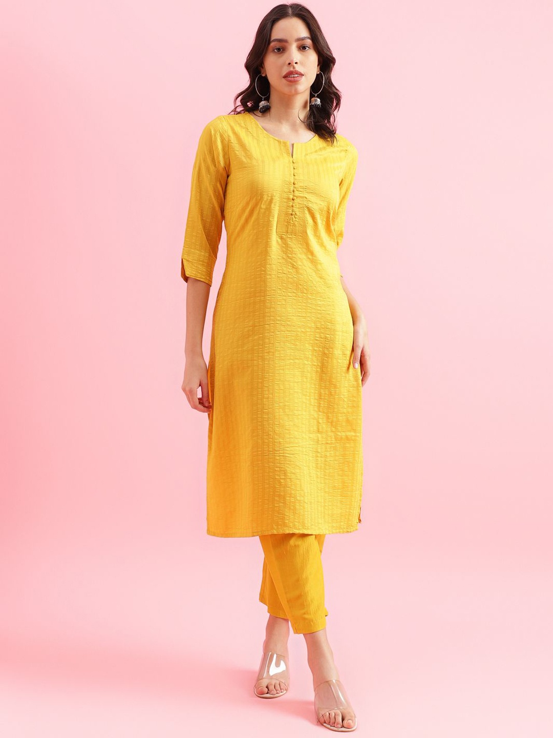 

DIVASTRI Striped Notch Neck Straight Kurta With Trousers, Yellow