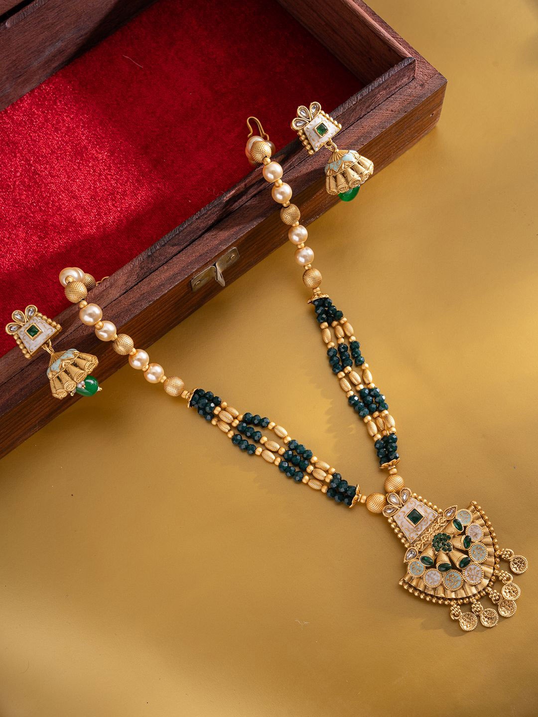 

PANASH Gold-Plated Stones Studded & Beaded Jewellery Set