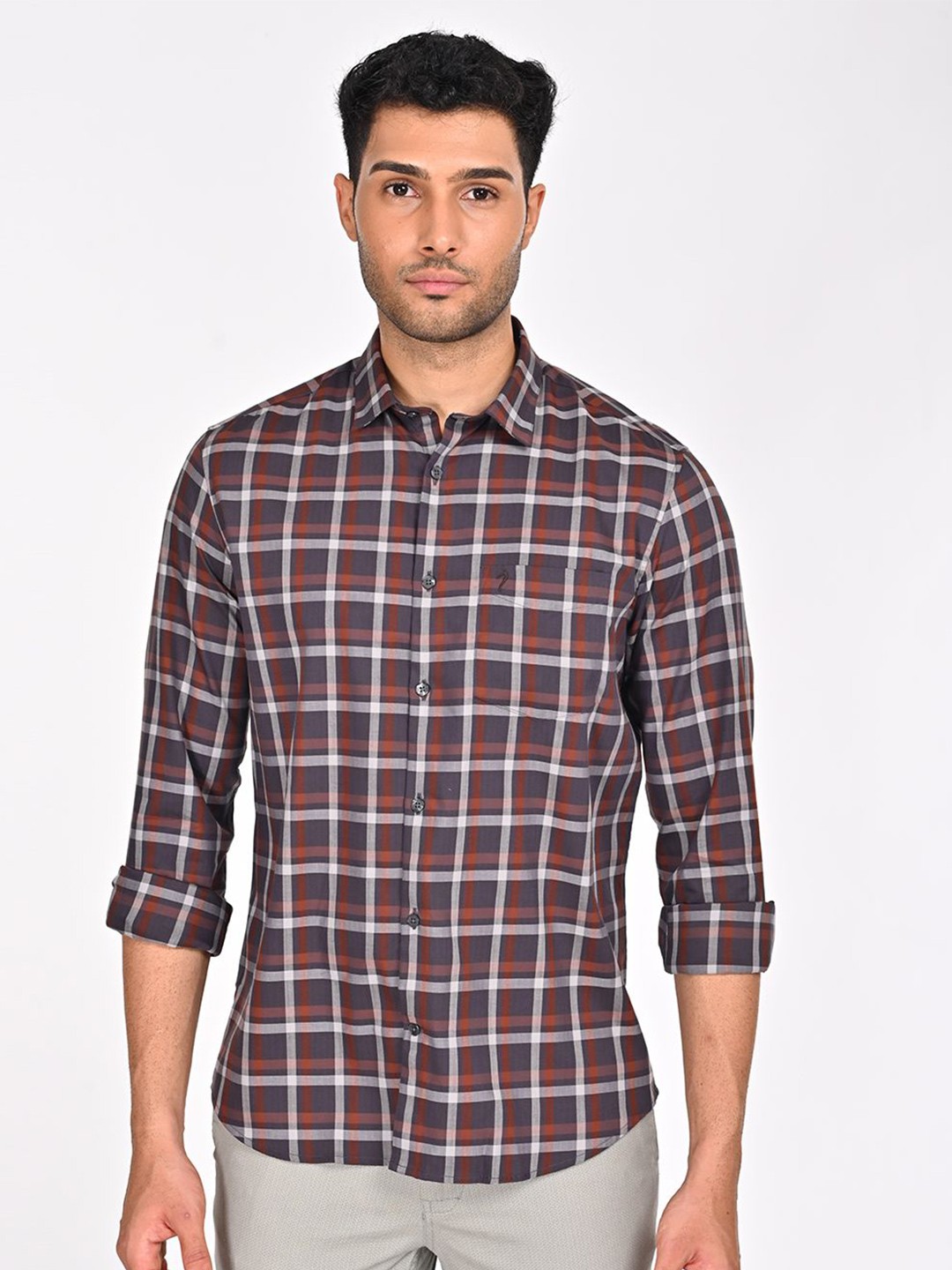 

Indian Terrain Men Classic Slim Fit Opaque Checked Casual Shirt, Brown