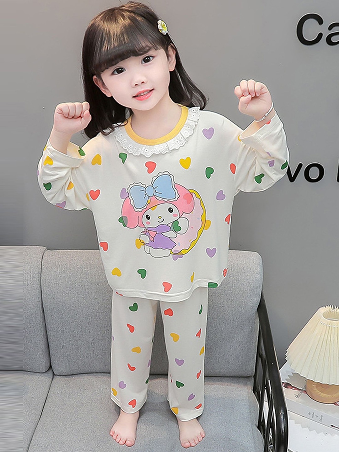 

LULU & SKY Girls Printed Night suit, Off white