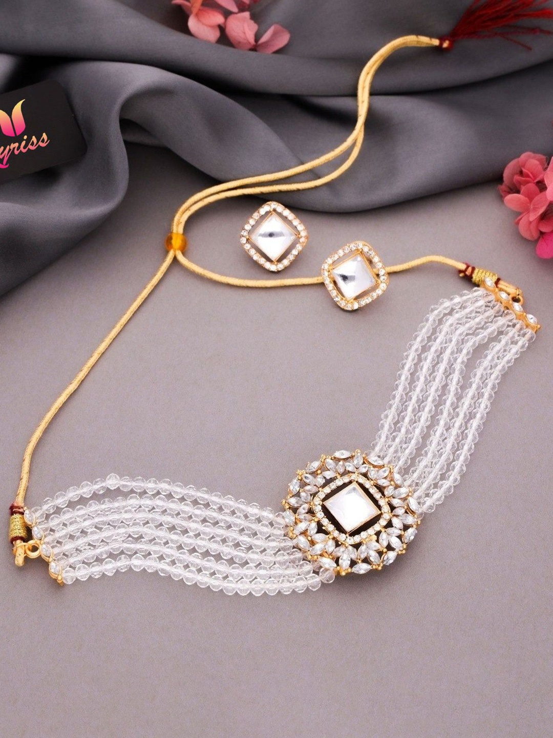 

Anouk Gold-Plated American Diamonds Studded & Beaded Jewellery Set