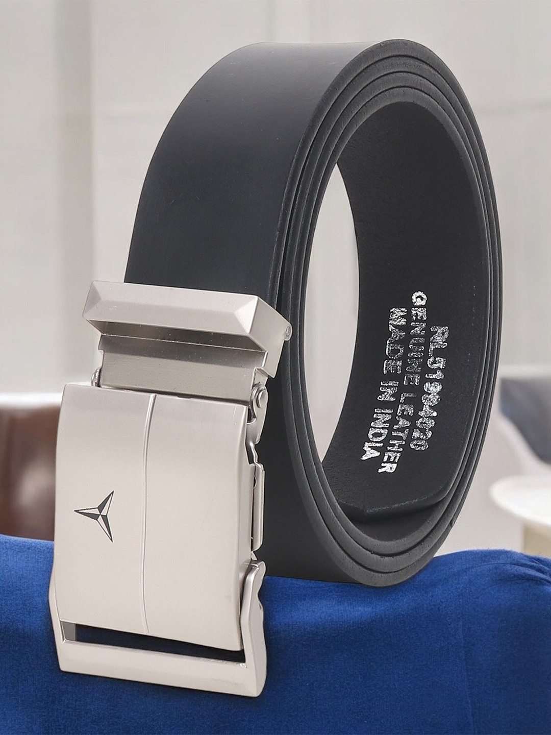 

Metronaut Men Leather Formal Belt, Black