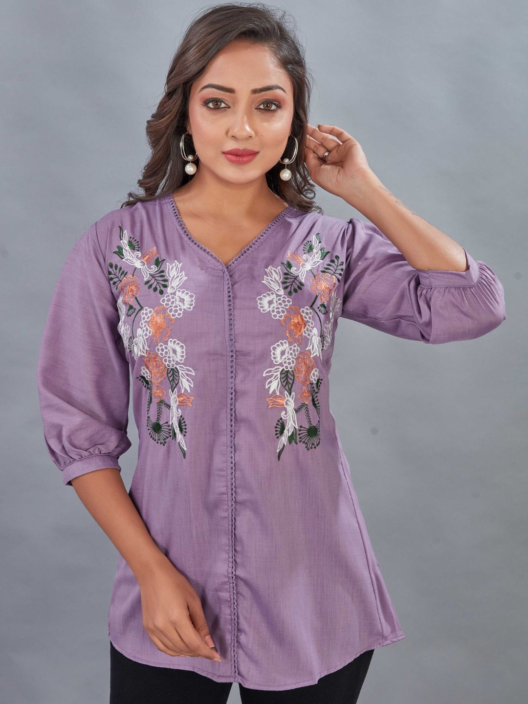 

Kesudi Women Embroidered Cotton Tunic, Lavender