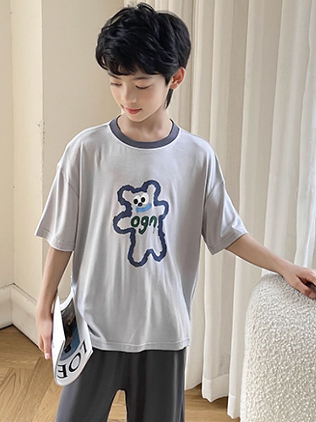 

LULU & SKY Boys Printed Night suit, Grey