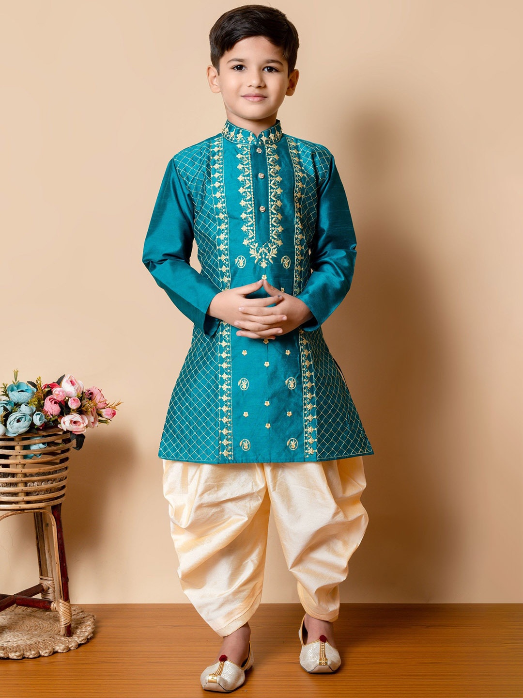 

Cae Boys Floral Embroidered Mandarin Collar Stone Work Straight Kurta With Patiala, Green