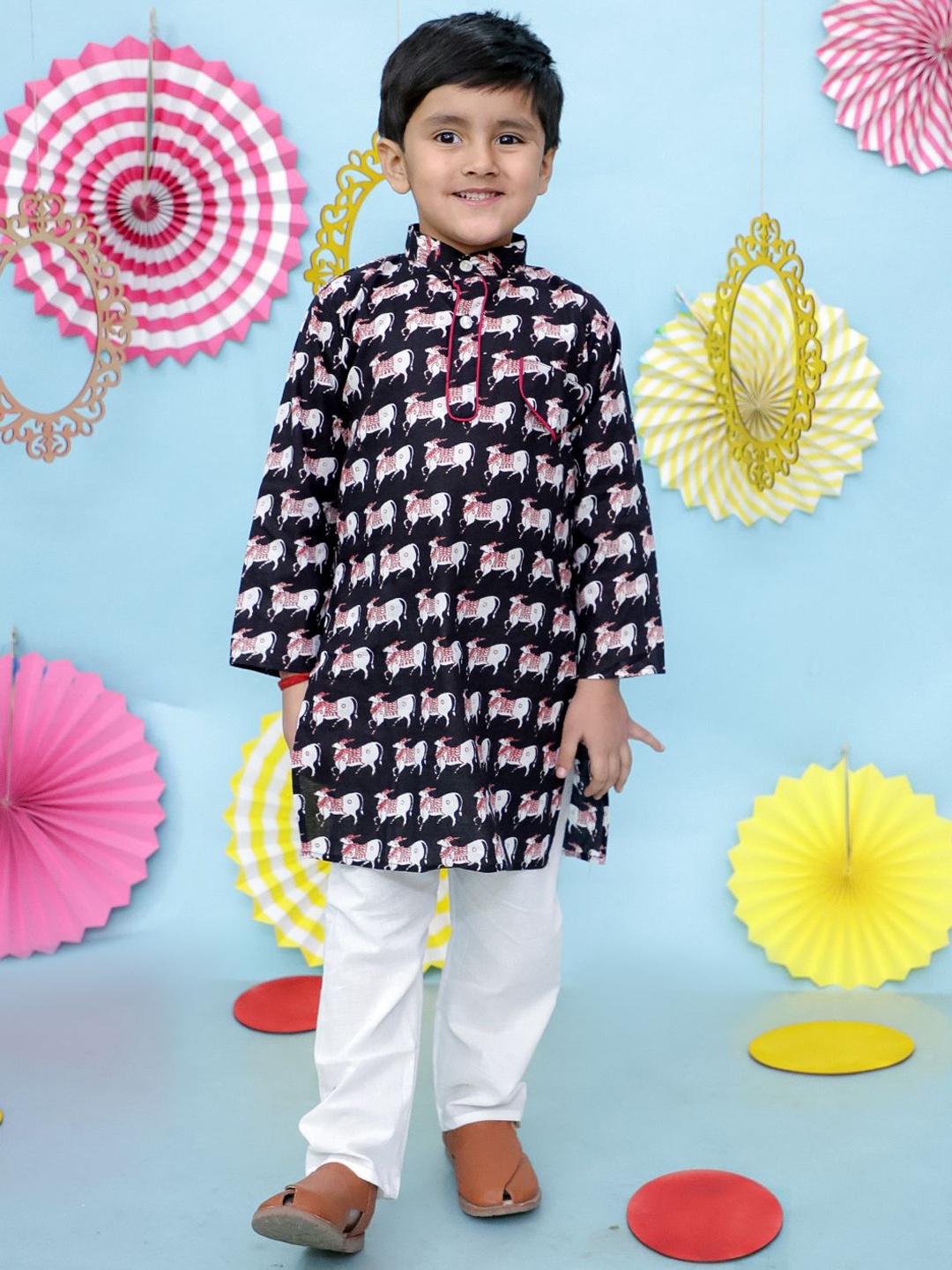 

KID1 Boys Animal Printed Pure Cotton Kurta With Pyjamas, Black