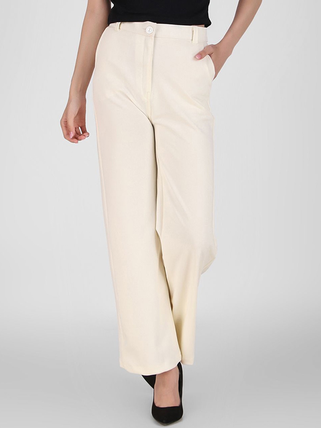 

FNOCKS Women Relaxed Straight Leg Straight Fit High-Rise Trousers, Off white