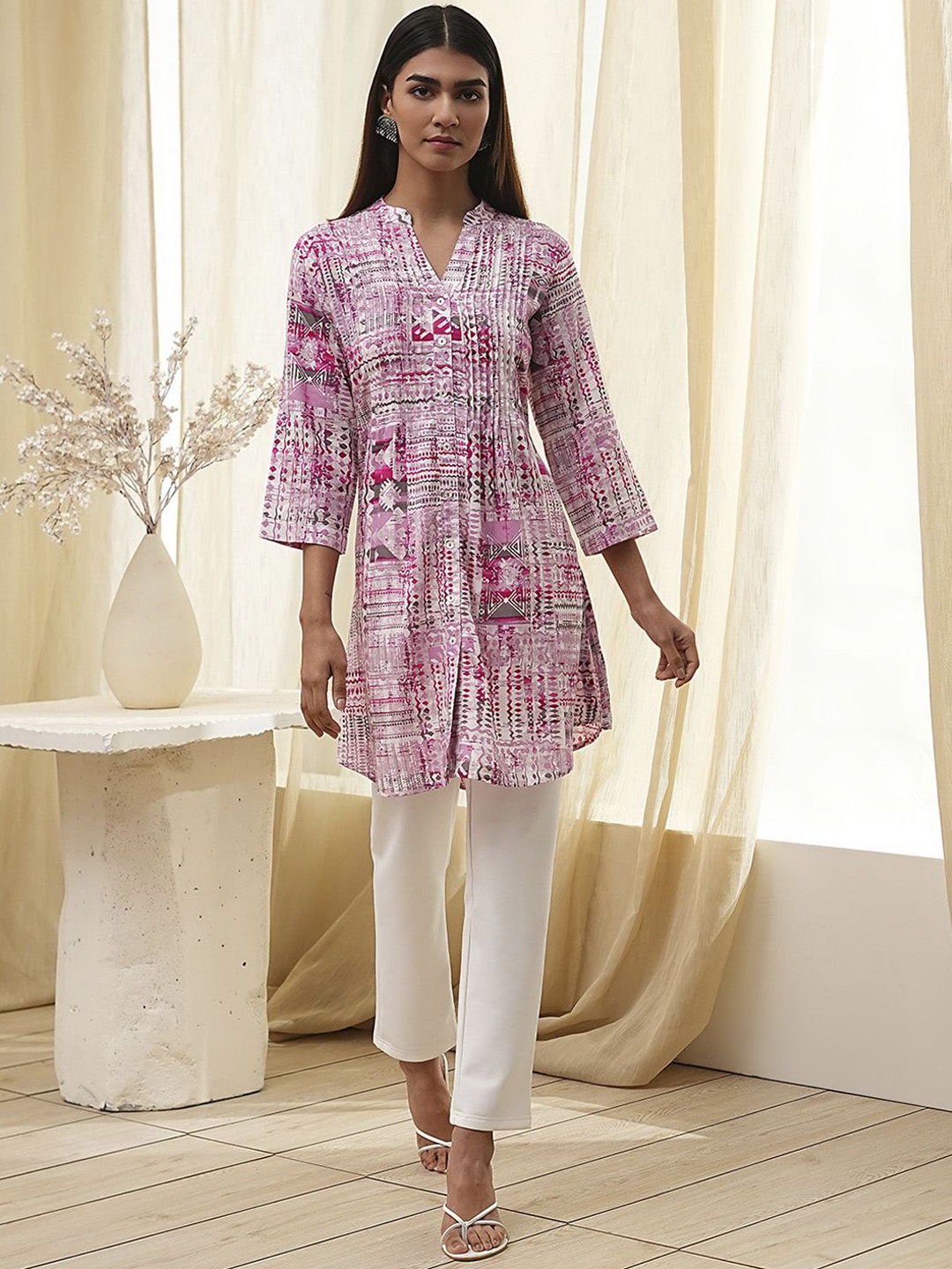 

Biba Abstract Printed Mandarin Collar A-Line Kurta, Pink