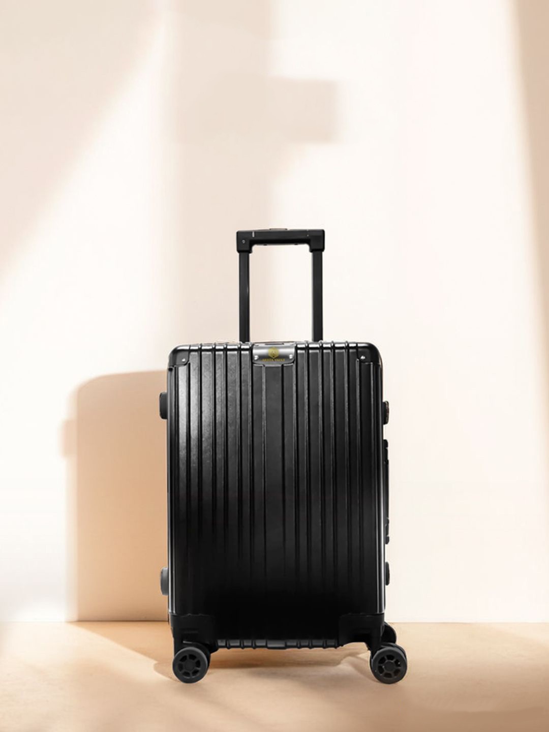

ARISTA VAULT Hard-Sided Cabin Trolley Suitcase, Black