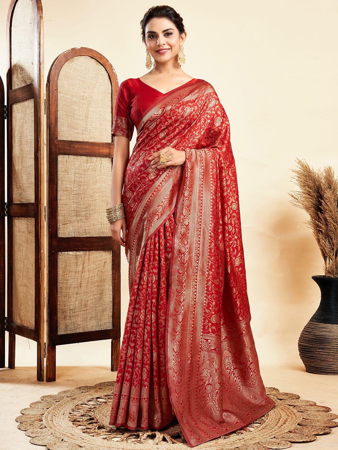 

HERE&NOW Ethnic Motifs Zari Paithani Saree, Red