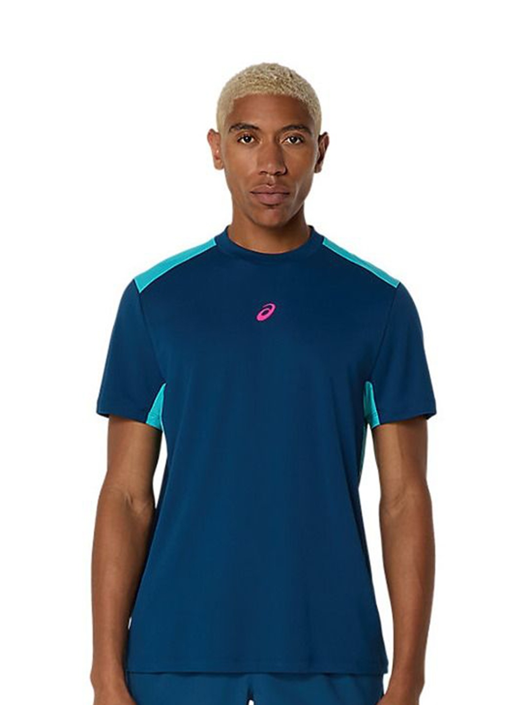

ASICS Men Colourblocked Round Neck T-shirt, Blue