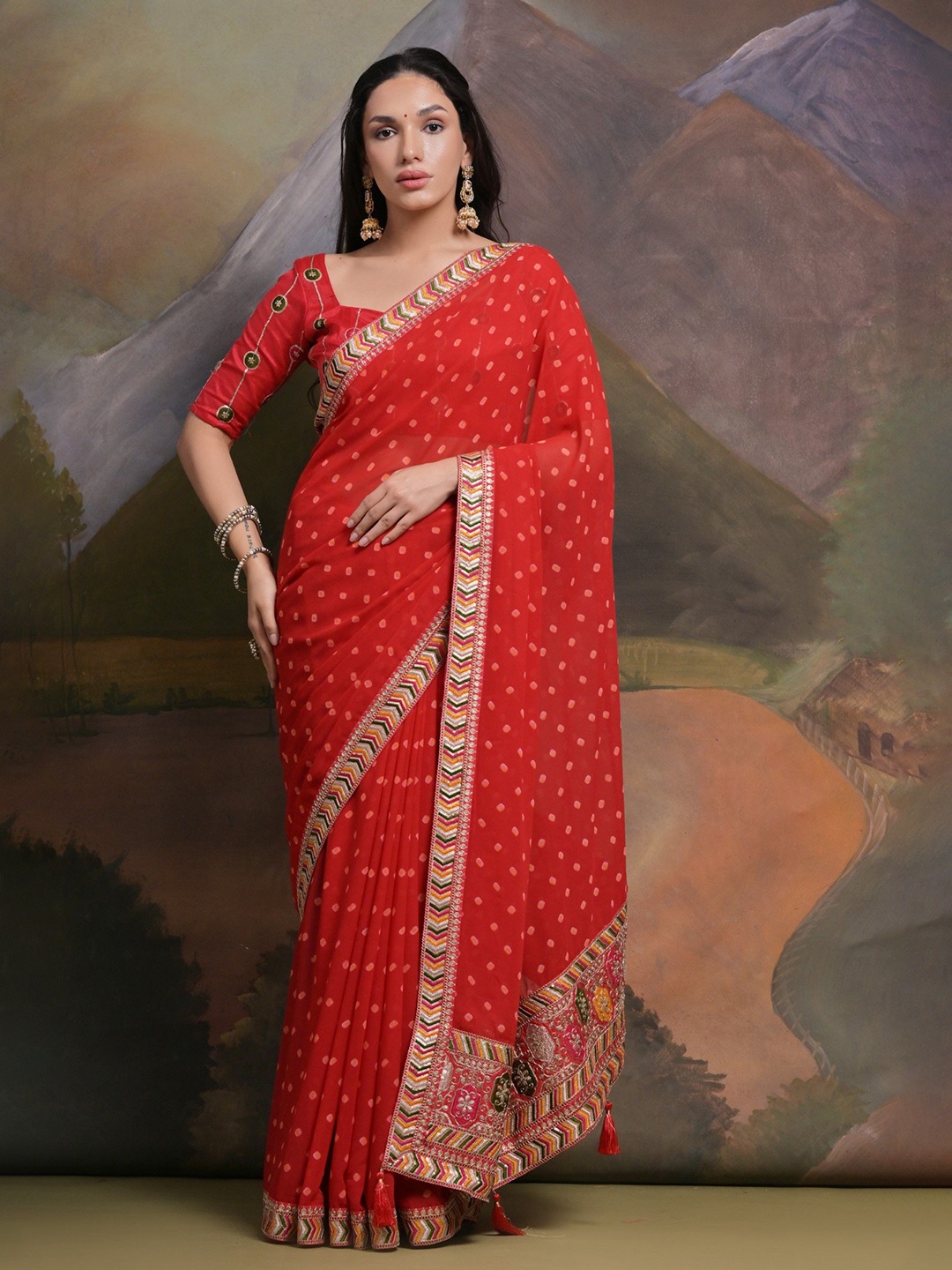 

DIVASTRI Bandhani Sequinned Poly Georgette Saree, Red