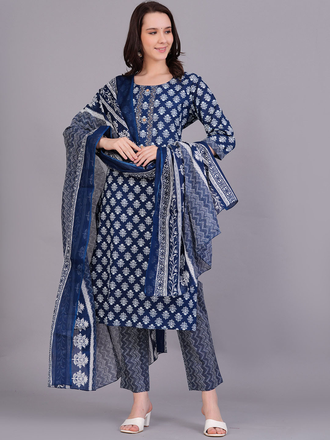 

Moda Rapido Floral Printed Round Neck Pure Cotton Straight Kurta with Trousers & Dupatta, Blue
