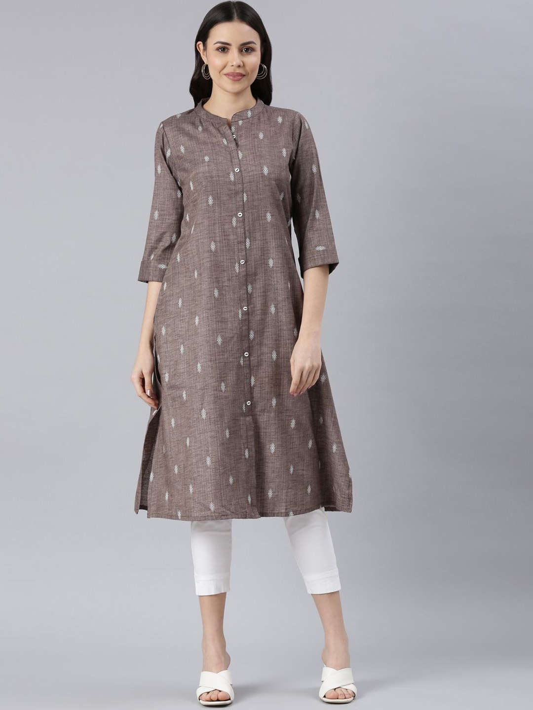 

Samhitas Geometric Woven Design Mandarin Collar A-Line Kurta, Brown