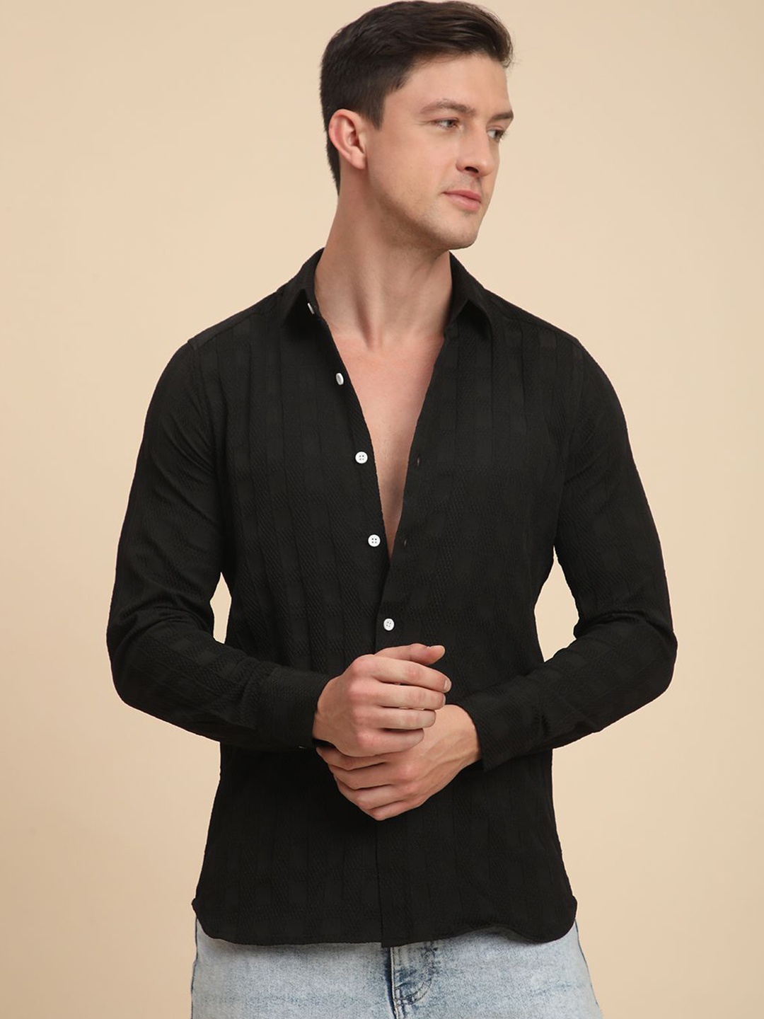 

Voroxy Men Relaxed Opaque Casual Shirt, Black