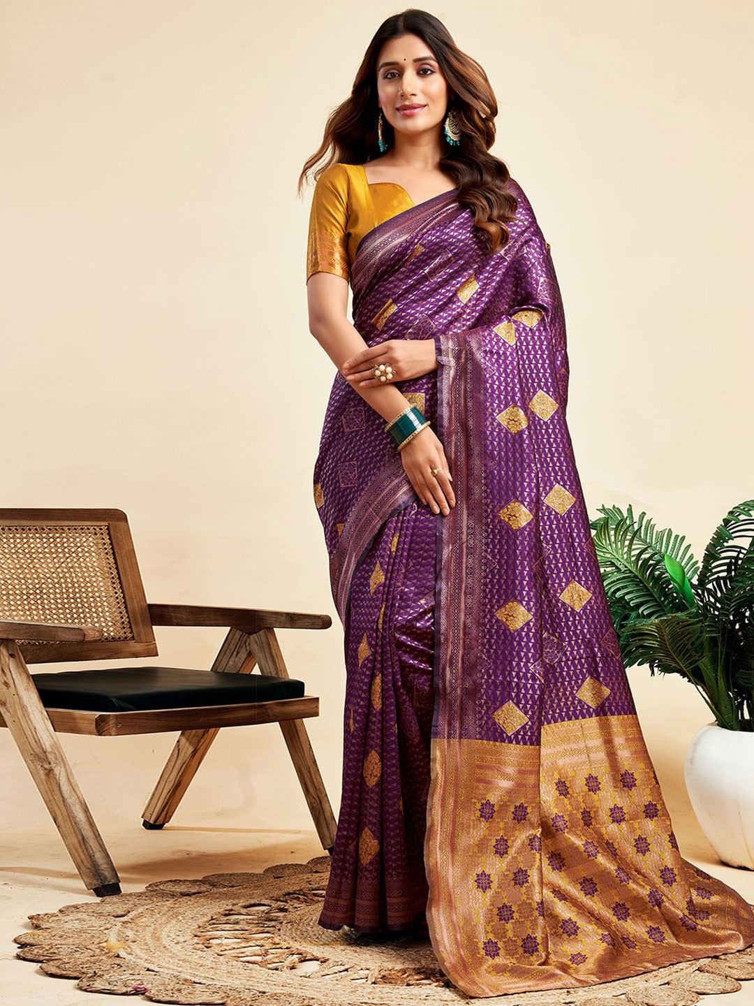 

HERE&NOW Geometric Woven Design Banarasi Saree, Purple
