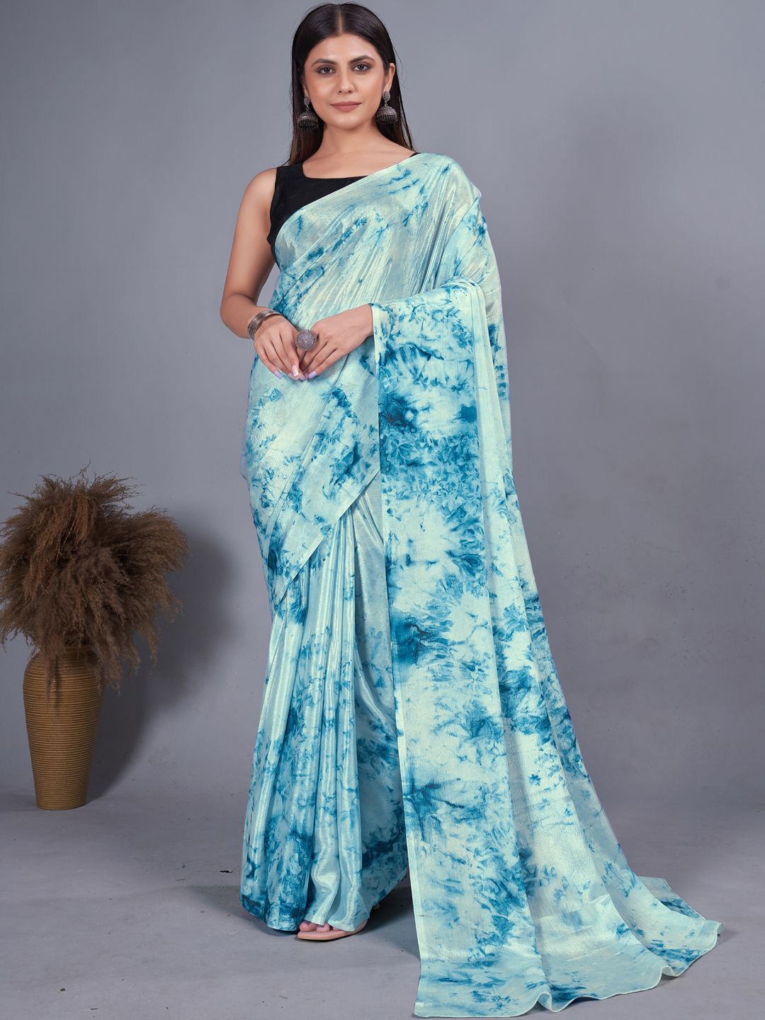 

DIVASTRI Tie and Dye Ready to Wear Saree, Blue