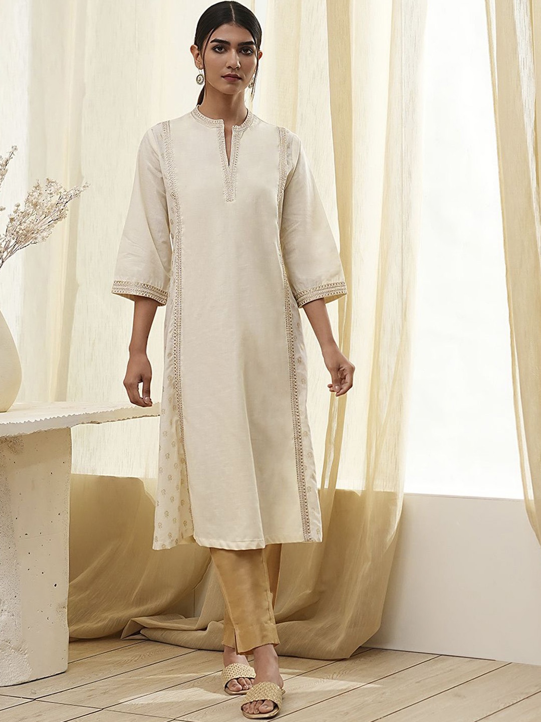 

Biba Women Thread Work Kurta, Cream