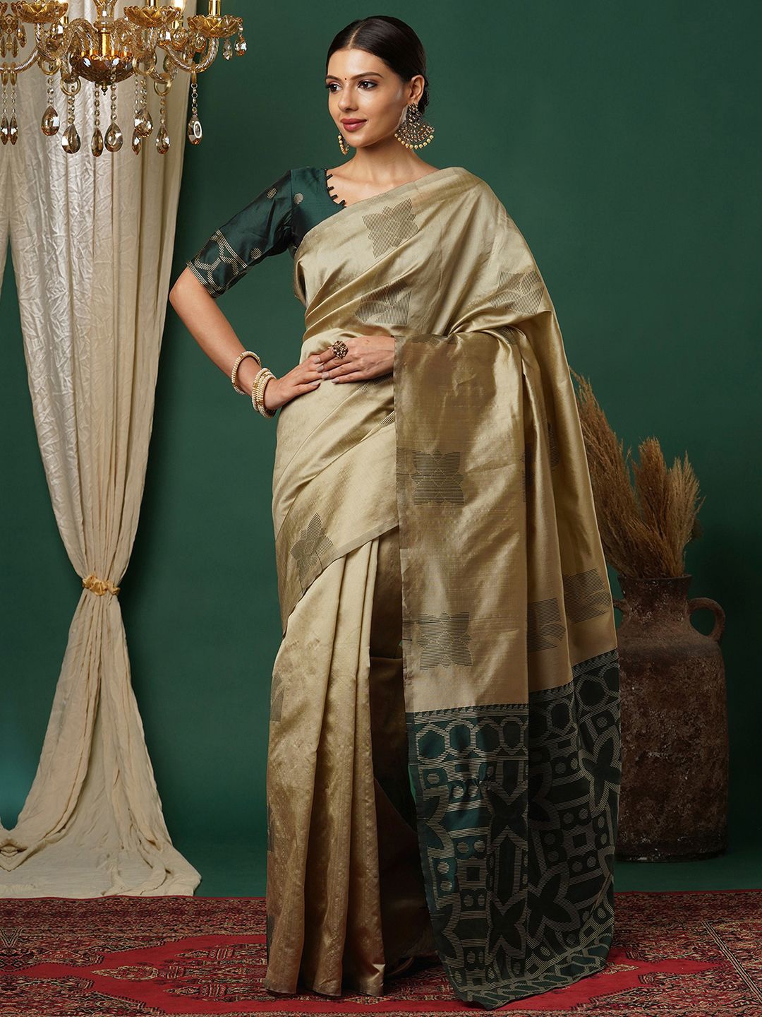 

HERE&NOW Woven Design Floral Zari Banarasi Saree, Khaki