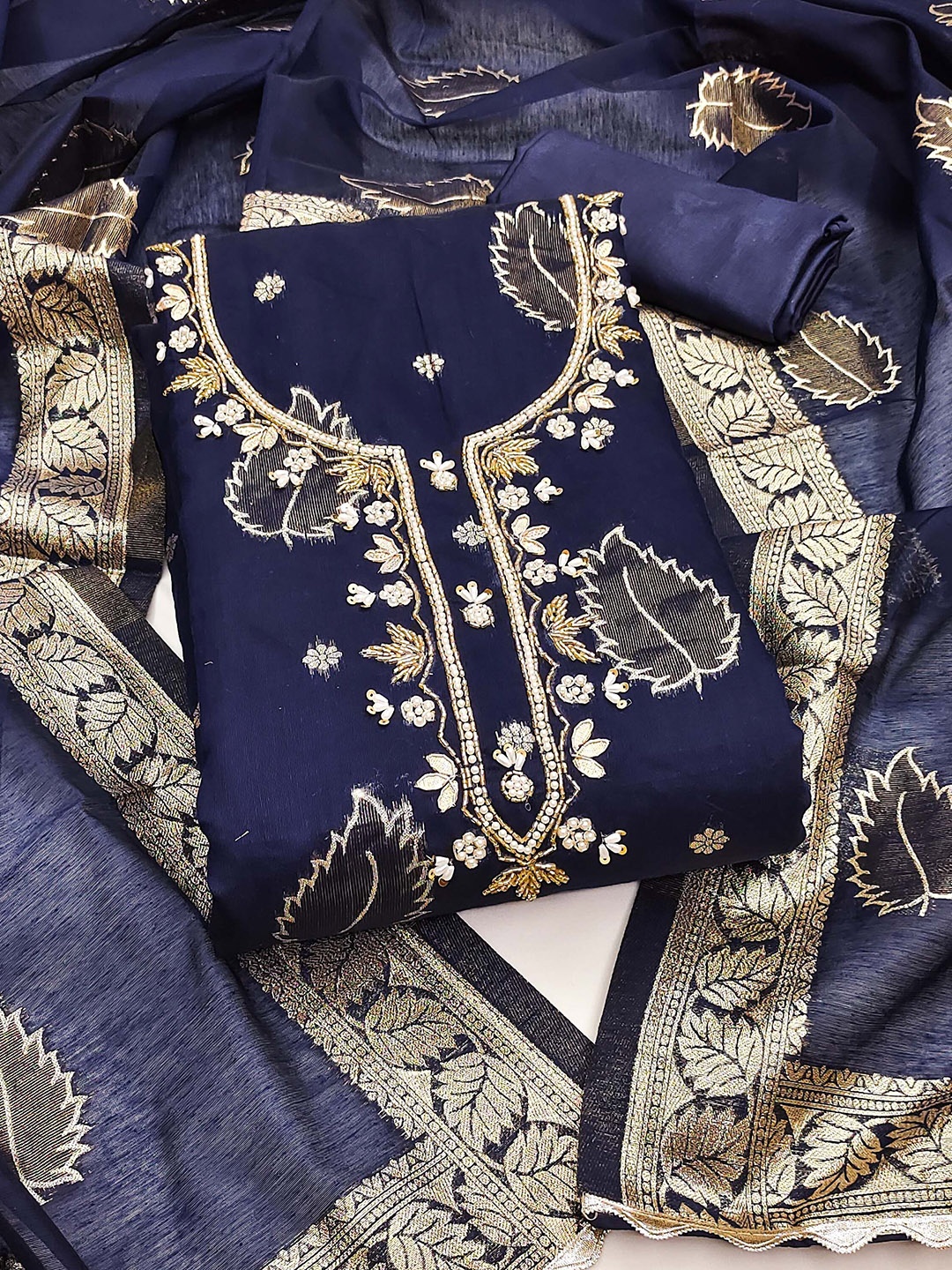 

SAINOOR Semi-Stitched Dress Material, Navy blue