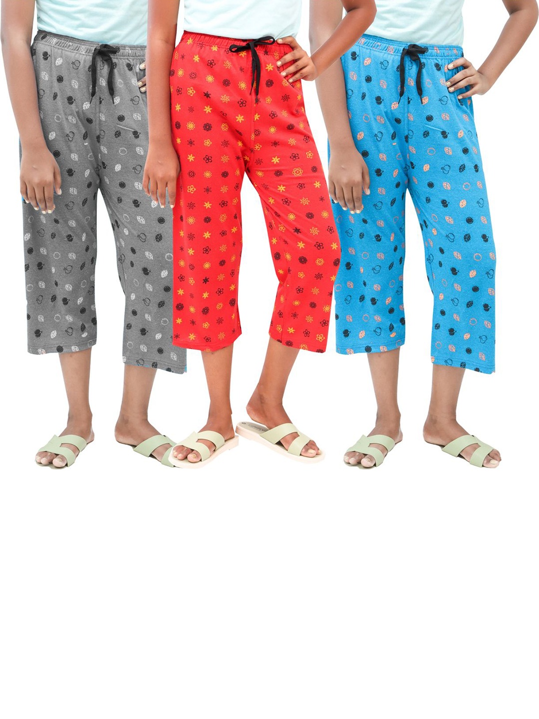 

AFRA GARMENTS Women Printed Capris, Red
