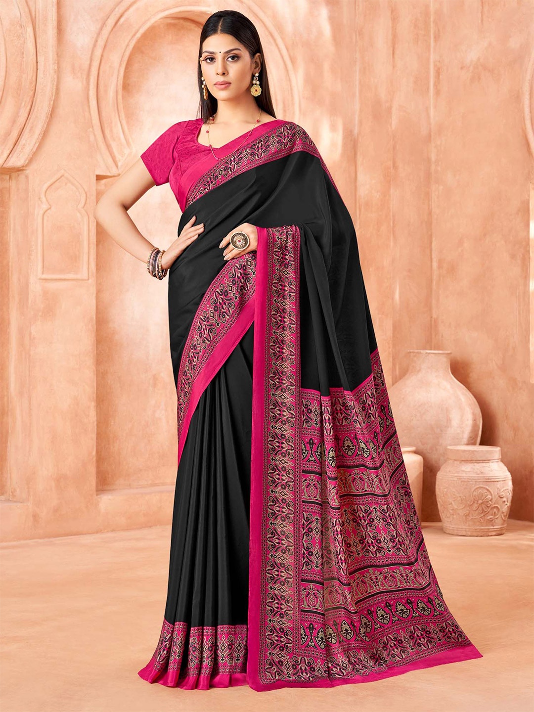 

Mitera Ethnic Motifs Poly Crepe Sungudi Saree, Black