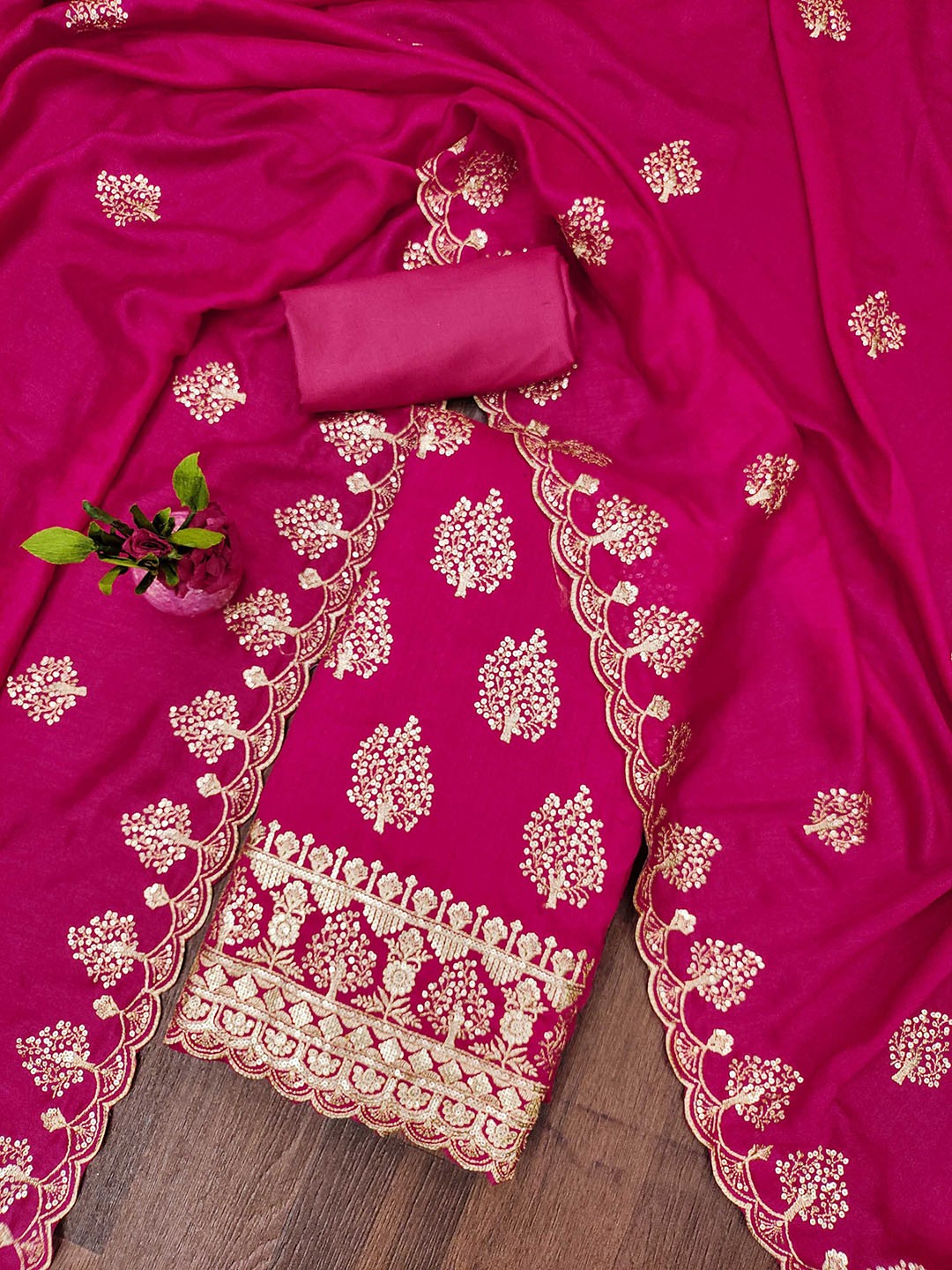 

SAINOOR Floral Embroidered Unstitched Dress Material, Pink