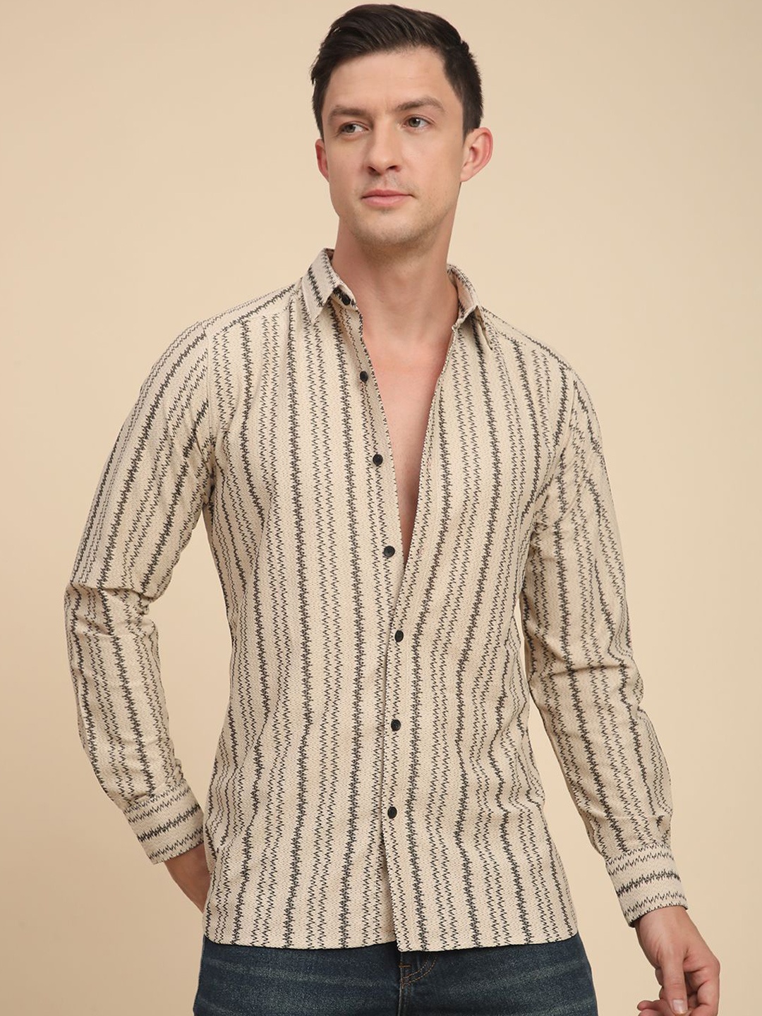 

Voroxy Men Relaxed Opaque Striped Casual Shirt, Beige