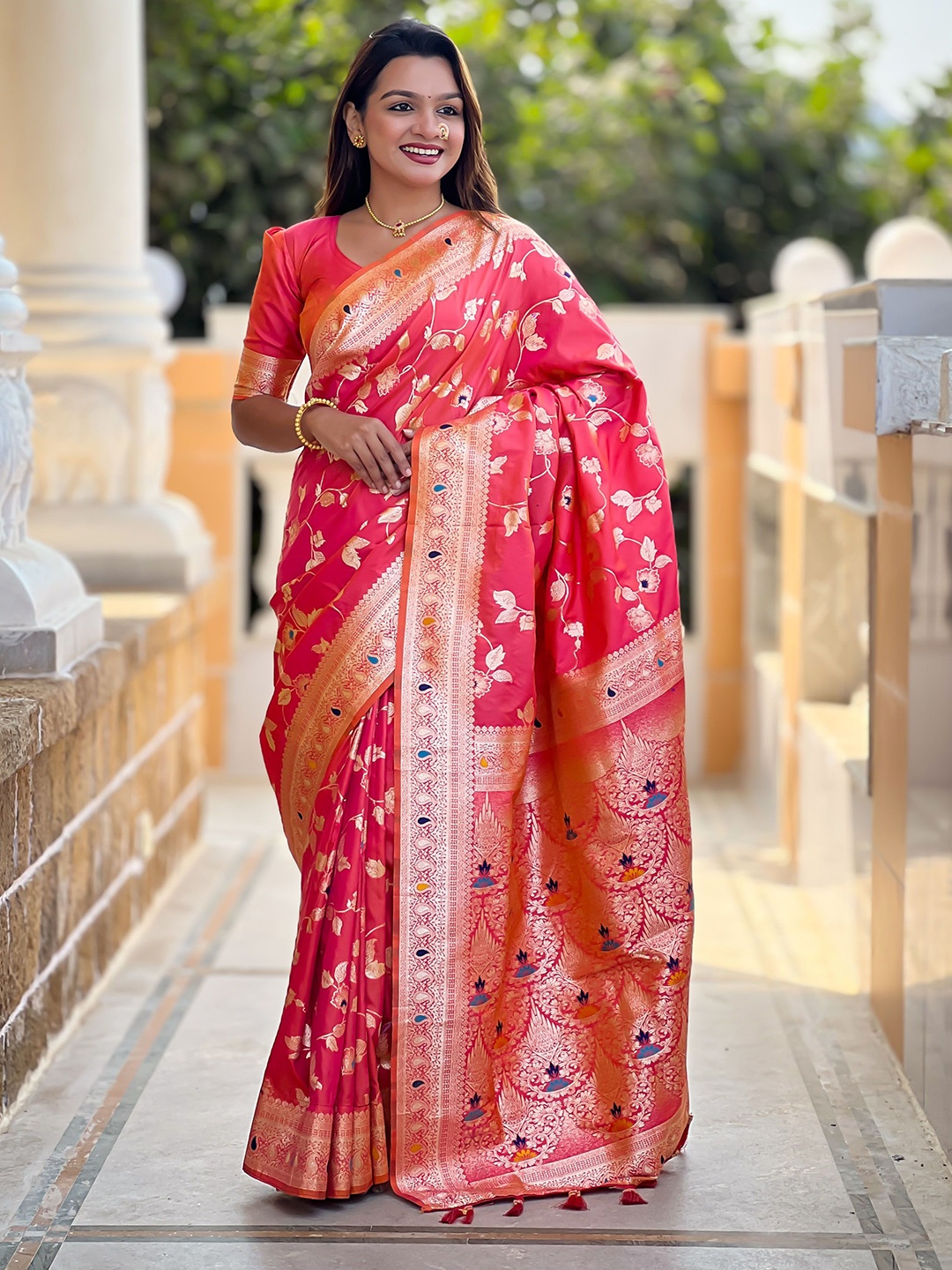 

Ekta Textiles Woven Design Zari Pure Silk Banarasi Saree, Coral