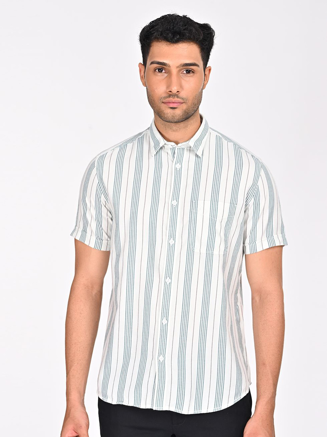 

Indian Terrain Men Classic Slim Fit Opaque Striped Casual Shirt, White