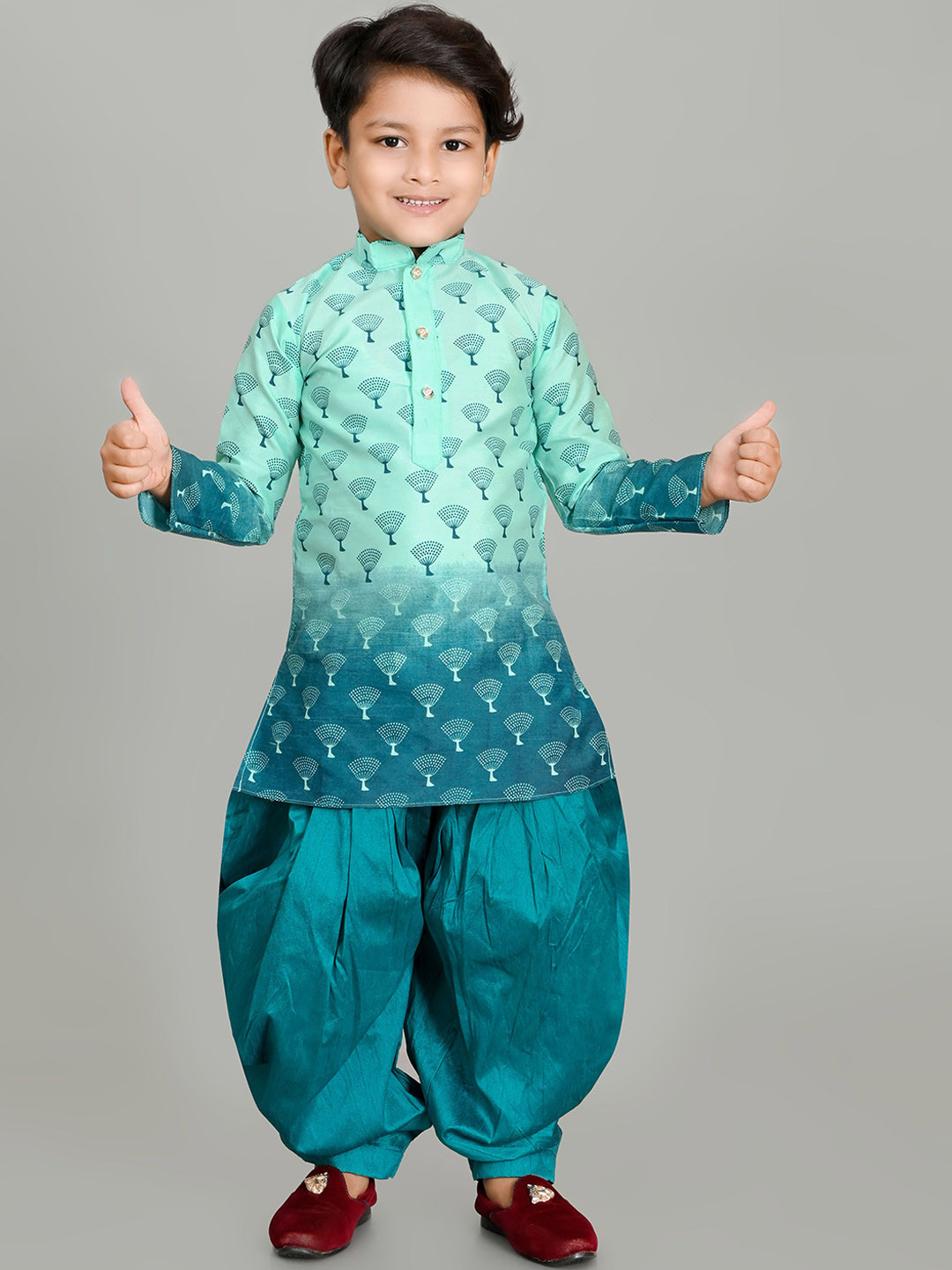 

Cae Boys Floral Printed Mandarin Collar Straight Kurta With Churidar, Sea green