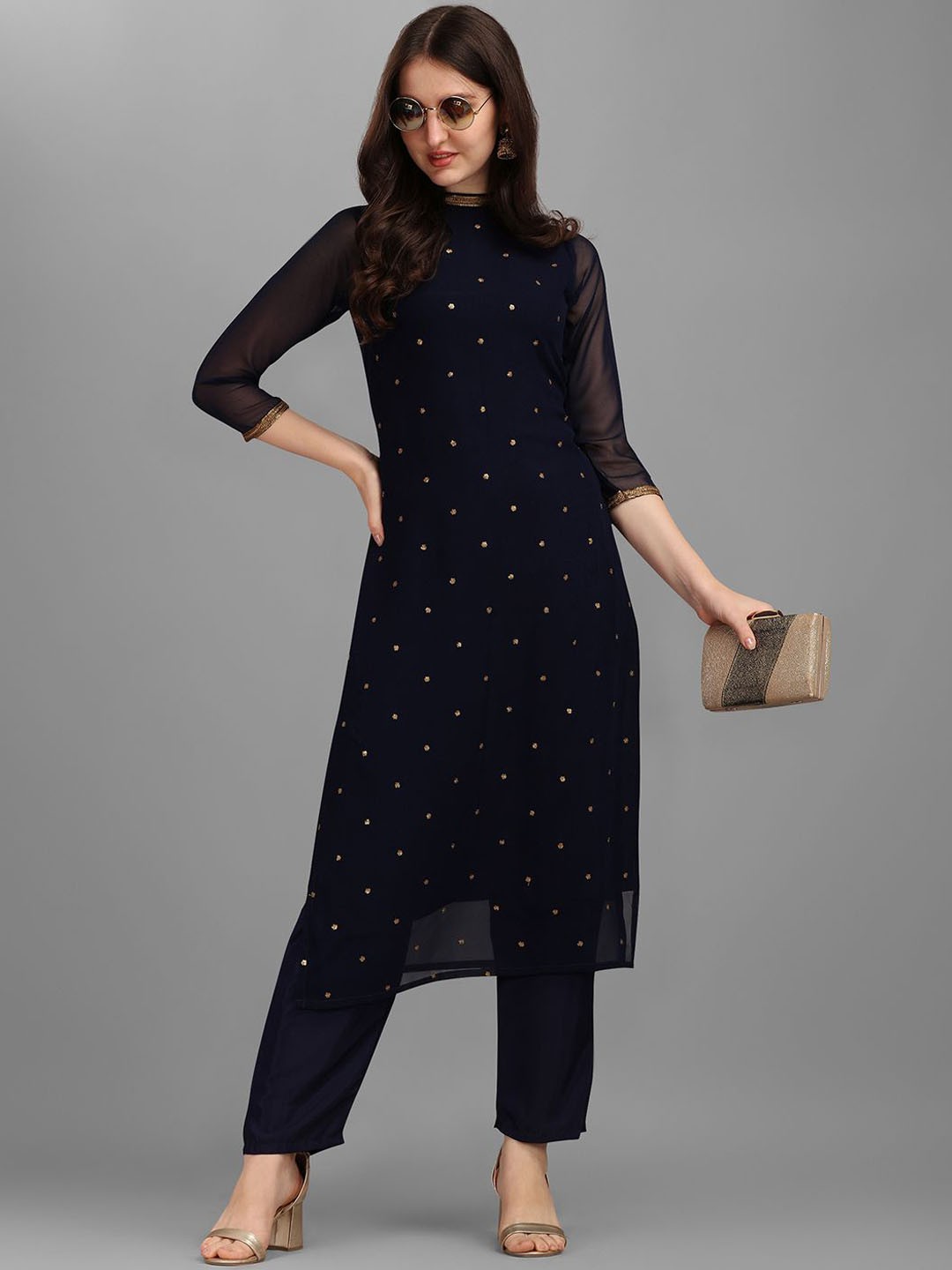 

DIVASTRI Floral Embroidered Sequinned Kurta With Trouser, Navy blue