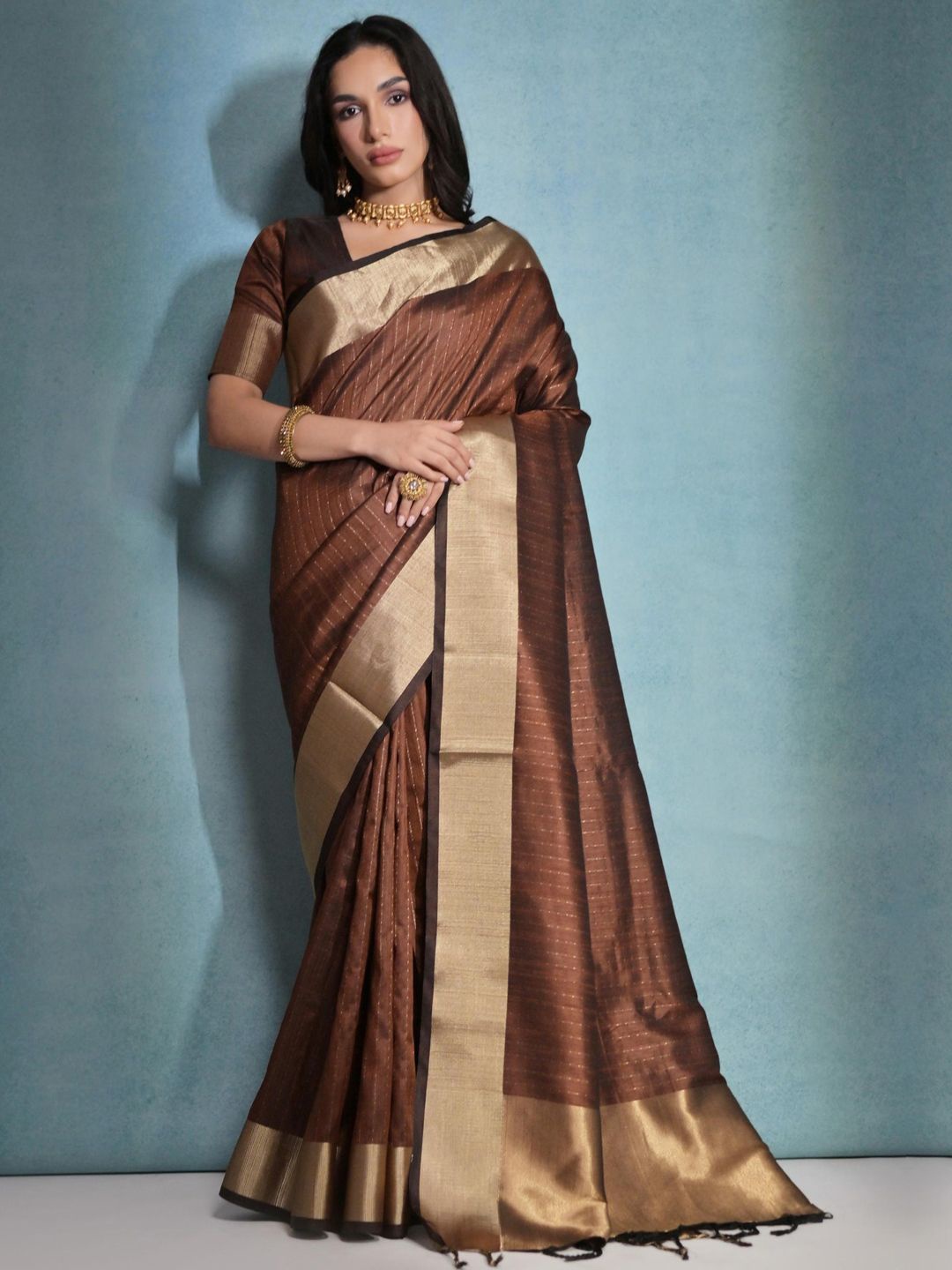 

DIVASTRI Woven Design Striped Zari Saree, Brown