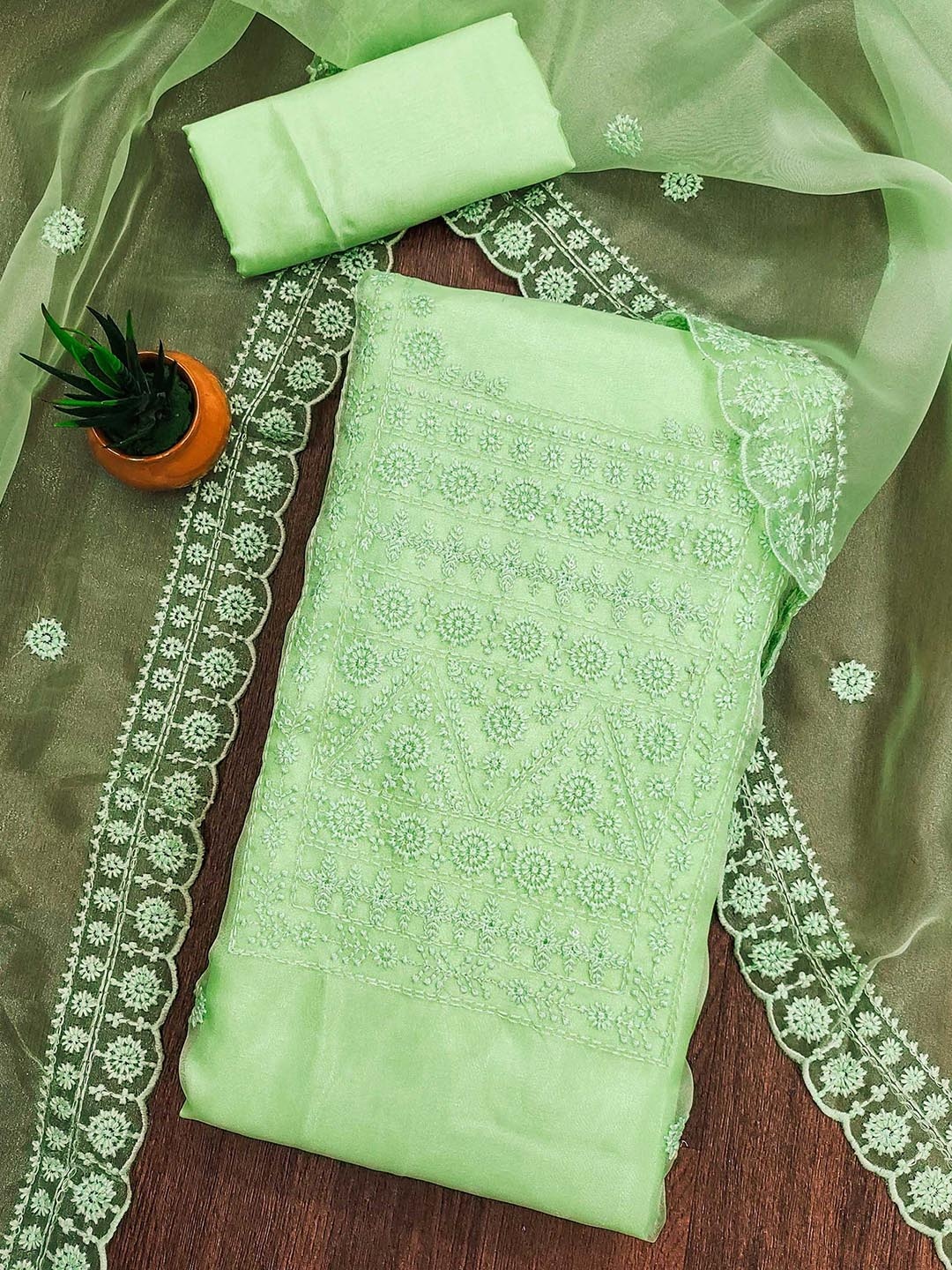 

SAINOOR Floral Embroidered Thread Work Oraganza Unstitched Dress Material, Green