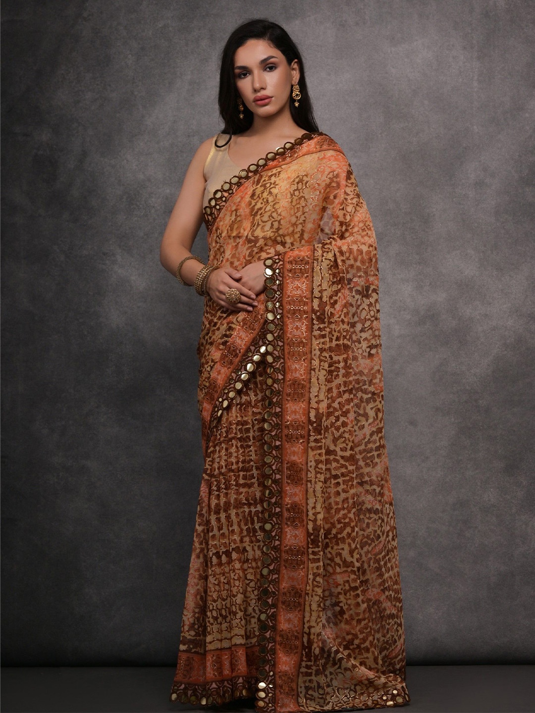 

DIVASTRI Mirror Work Printed Saree, Orange
