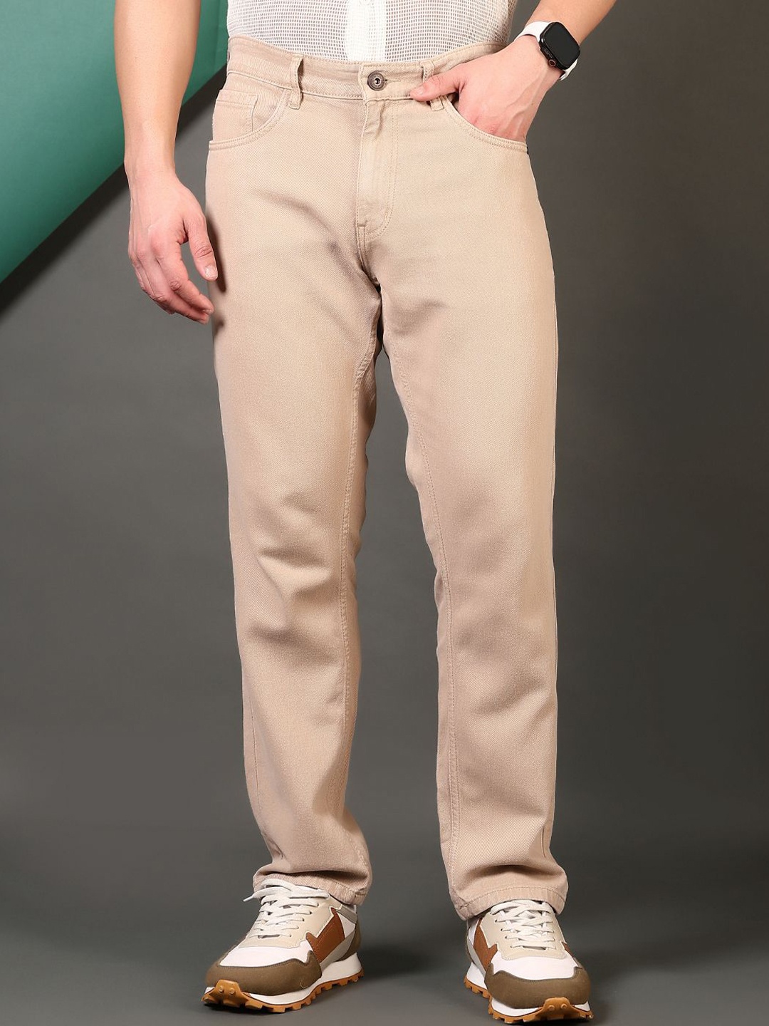

V-Mart Men Light Fade Jeans, Beige