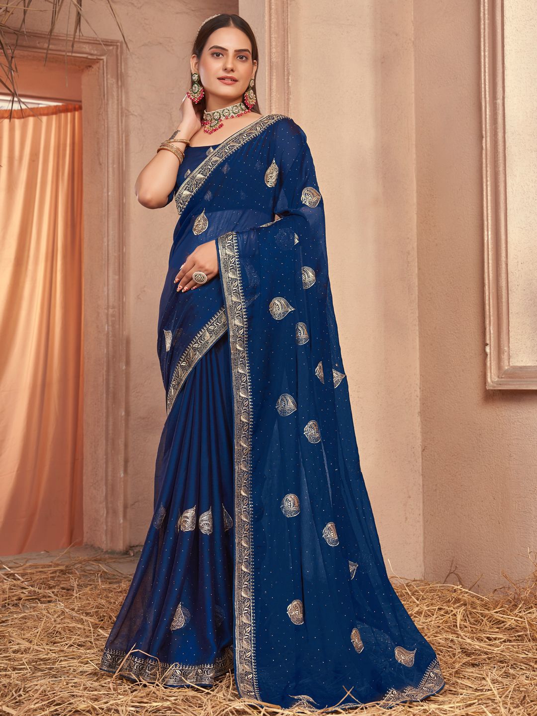 

DIVASTRI Embellished Embroidered Poly Chiffon Saree, Blue