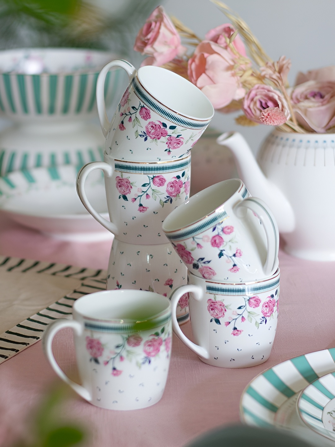 

The Wishing Chair White & Green Floral Printed Ceramic Glossy Cups Set of Cups and Mugs