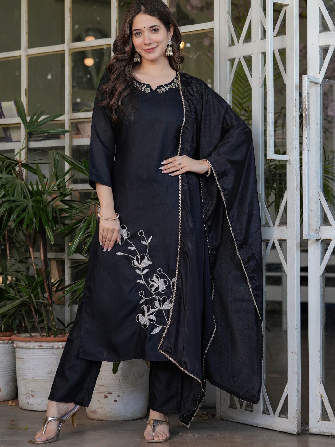 

Lilots Floral Embroidered Straight Kurta with Trousers & Dupatta, Black
