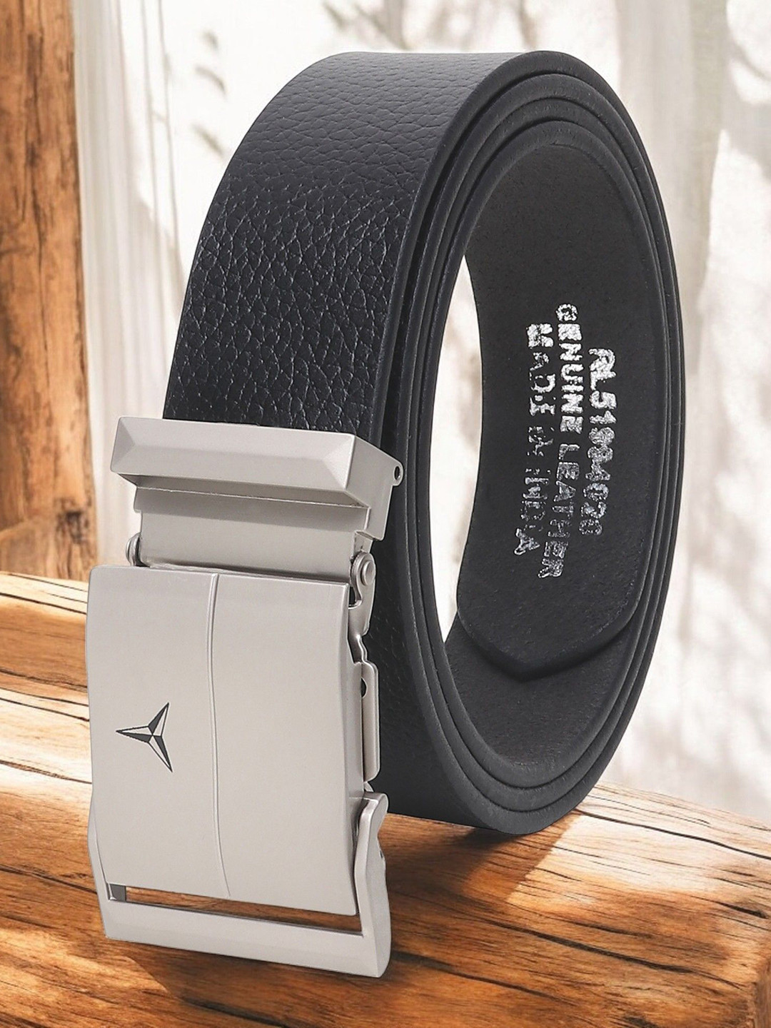 

Metronaut Men Textured Leather Formal Belt, Black