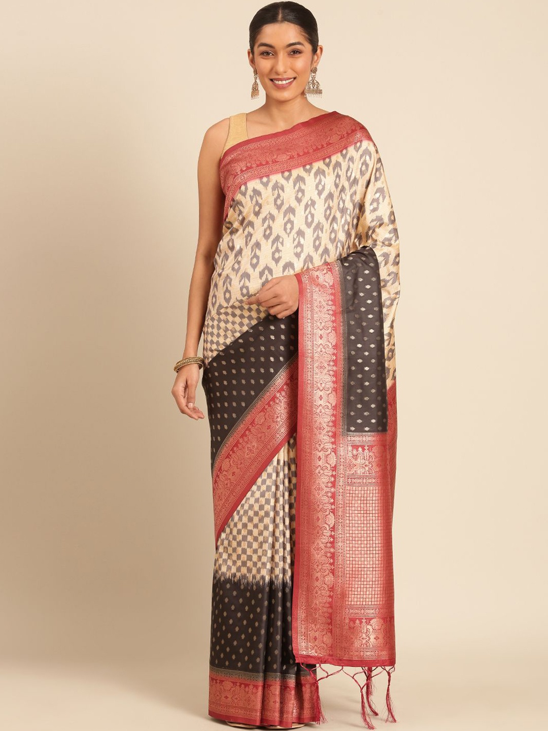 

DIVASTRI Woven Design Zari Saree, Cream