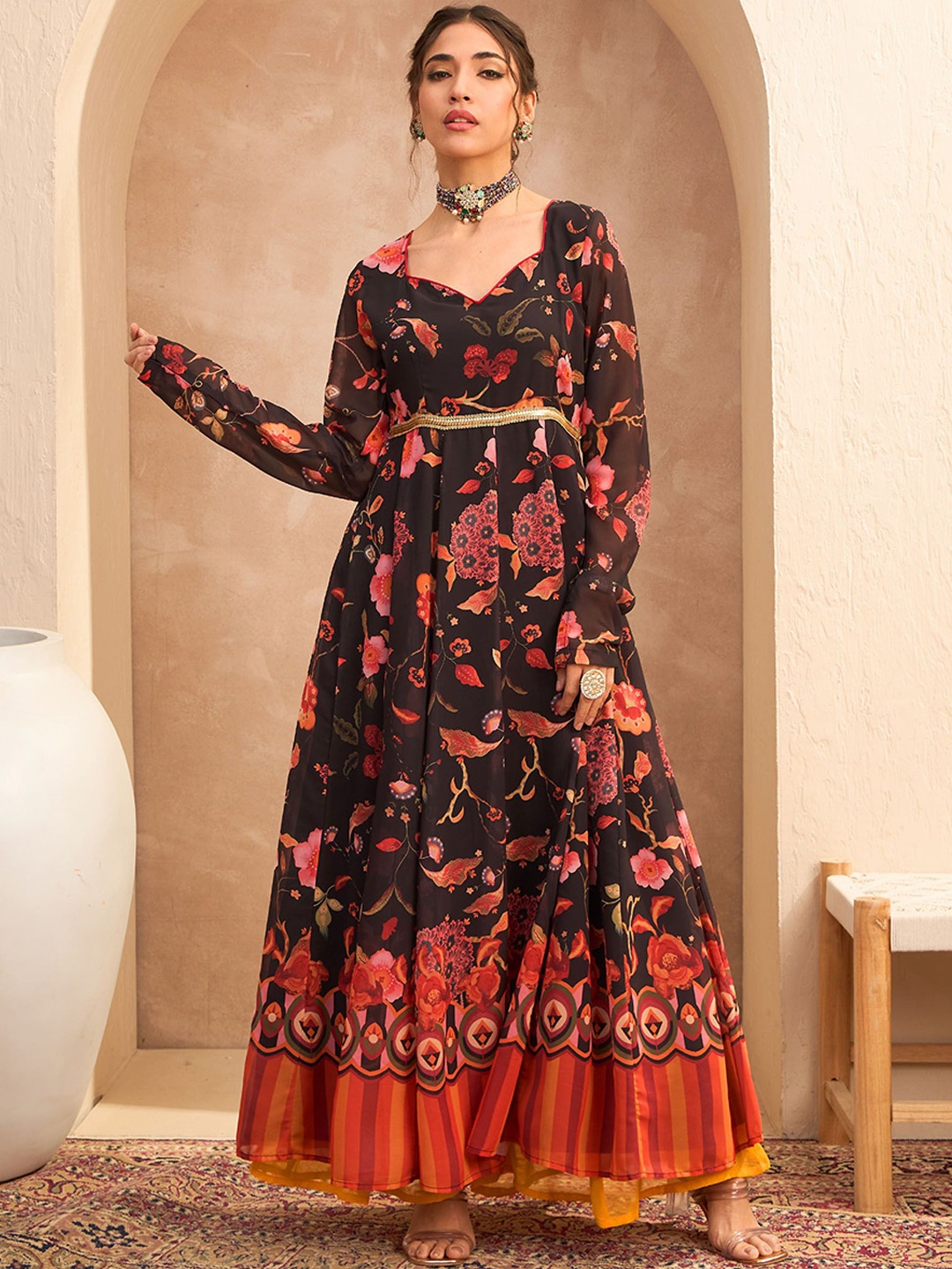 

Shae by SASSAFRAS Floral Printed Sweetheart Neck Georgette Anarkali Kurta, Black