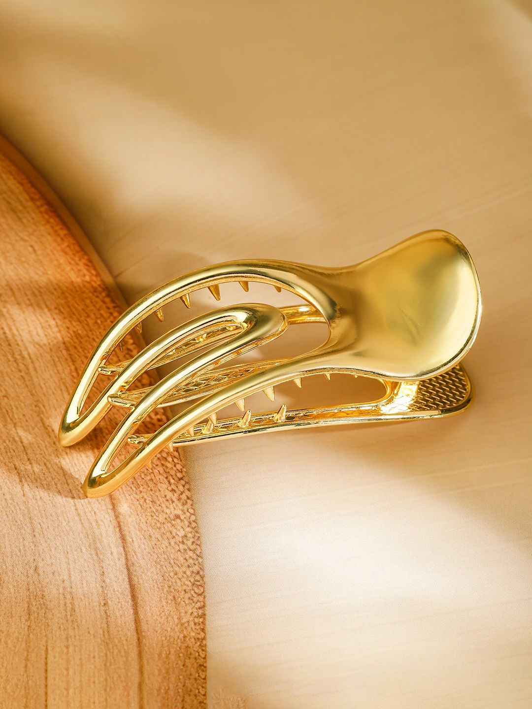 

Rubans Women Embellished Claw Clip, Gold